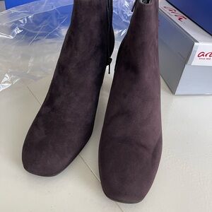 Elegant Women's Ankle Boots in Deep Brown Suede
